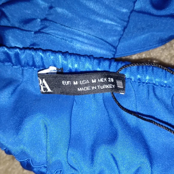 Blue crop top w/ gold chain straps| Brand: Zara| Size: Medium - Picture 6 of 6